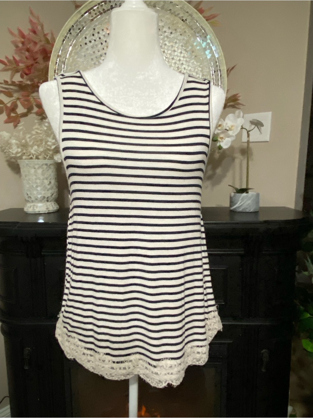 Mason & Belle Striped Black‎ and White Sleeveless Tank with Lace Hem Size L